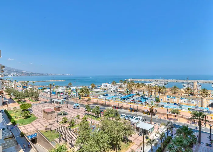 Solana Free Parking アパート *