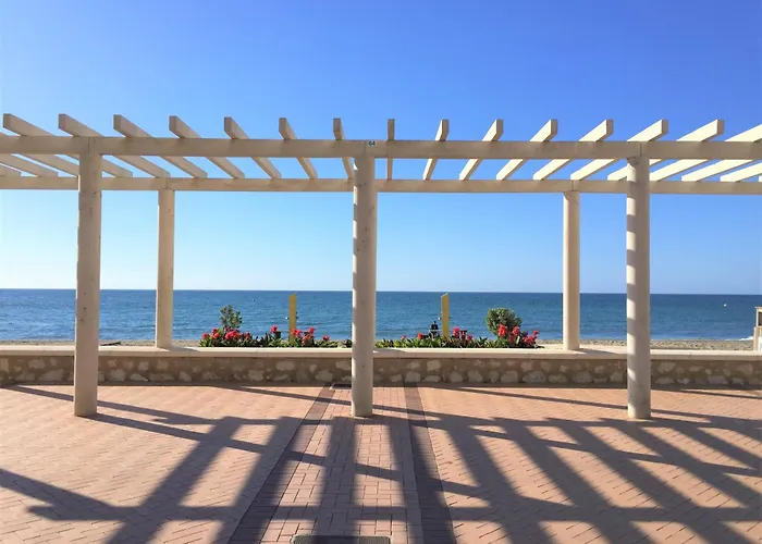 Solana Free Parking アパート