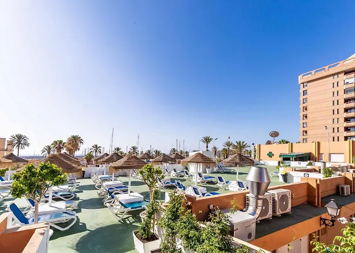 Solana Free Parking アパート